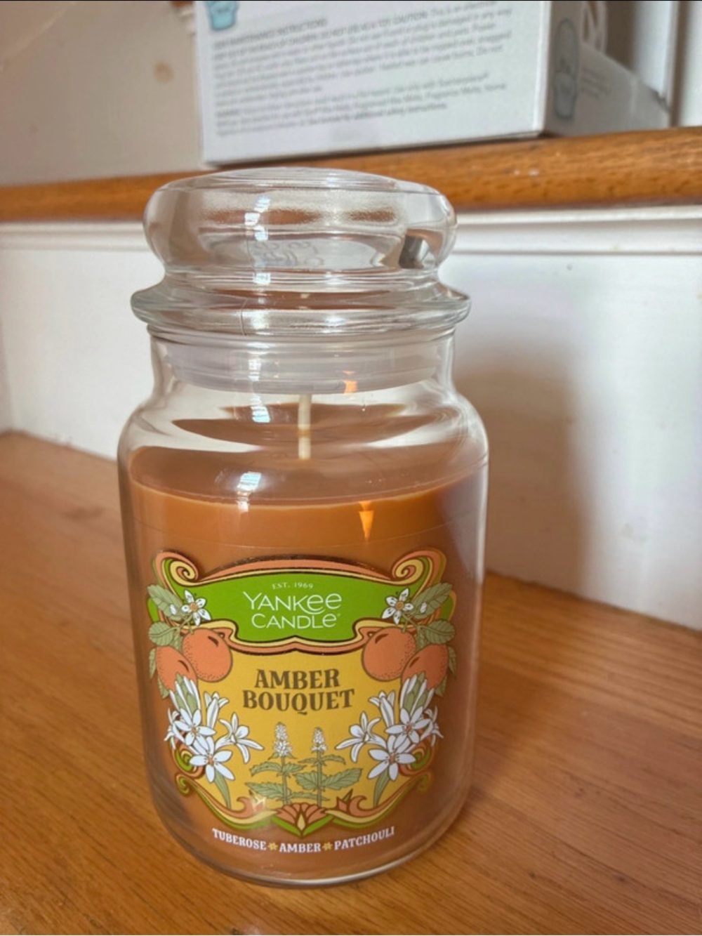 Yankee Candle Amber Bouquet Large Jar Candle in Amber Brown